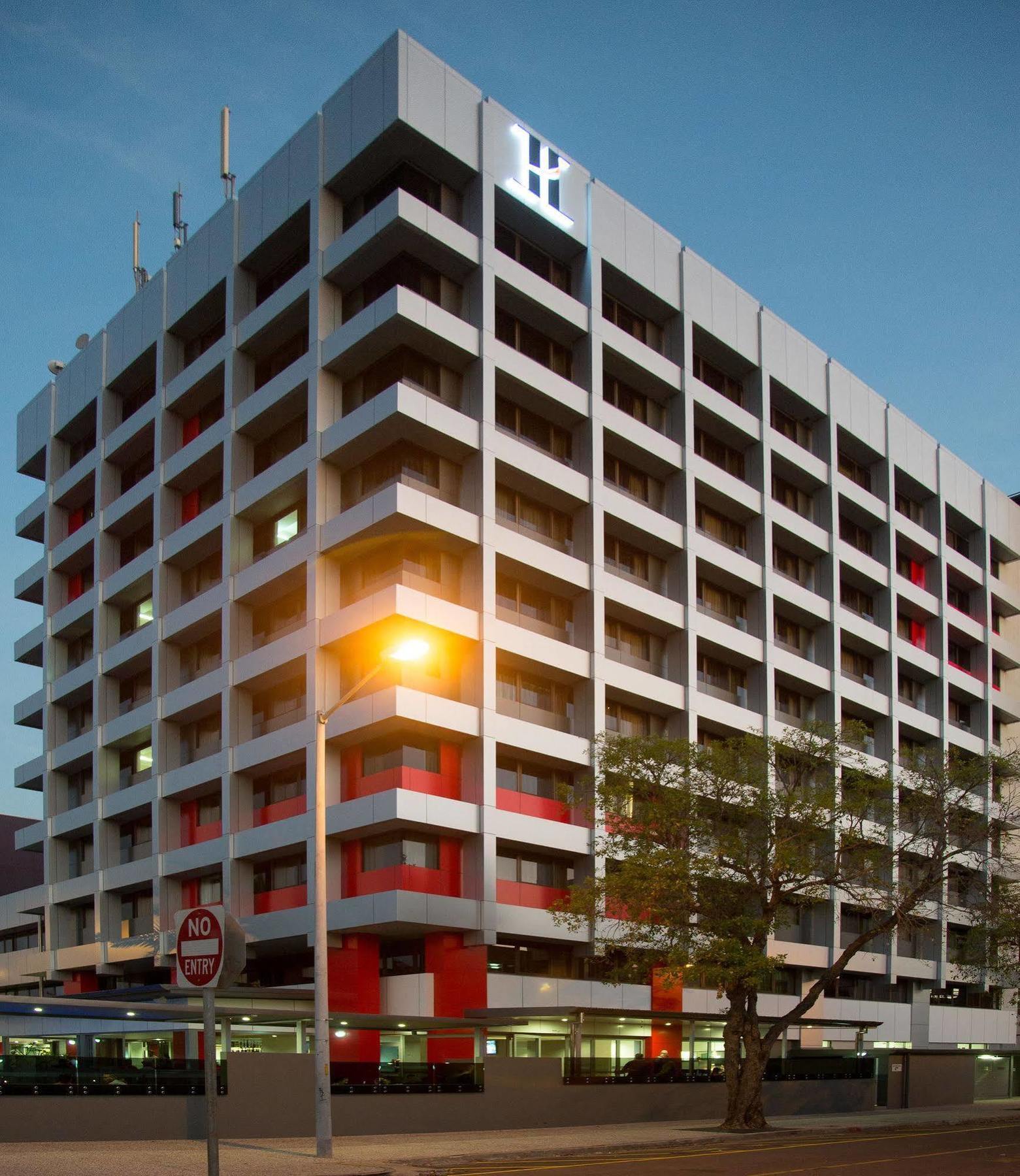 Courtyard By Marriott Darwin Hotel Exterior foto